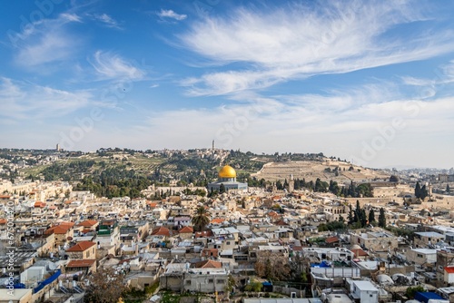 View of Al-Aqsa mosque, Jerusalem old city © Wirestock