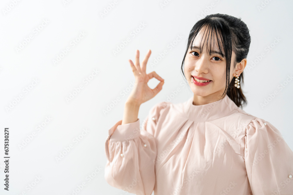 若くてかわいい女性 若くてかわいい女性