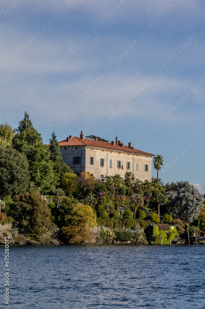 CASTLE ON THE LAKE