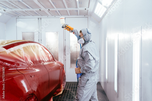 Obraz na plátně Automotive paint services, quality auto body shop concept