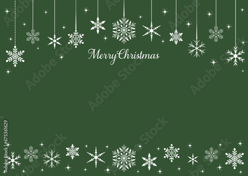 雪の結晶で作られたキラキラ輝くクリスマスオーナメント