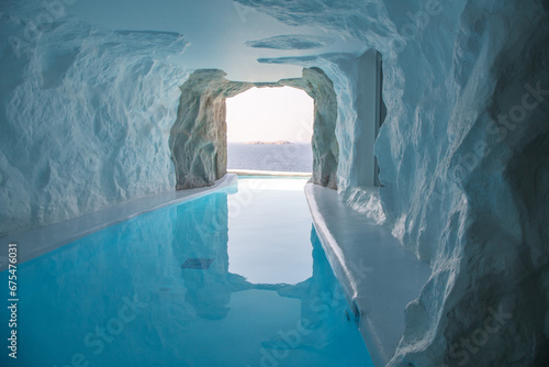 Fototapeta Naklejka Na Ścianę i Meble -  Cave style pool with sea view