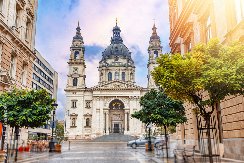 Fototapeta premium St. Stephen's Basilica in Budapest, Hungary at night. Roman catholic cathedral. Inscription I am the way, truth and life .