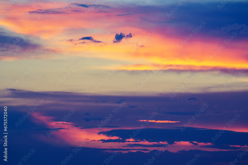Fototapeta premium Lush colored clouds in the sky before sunset