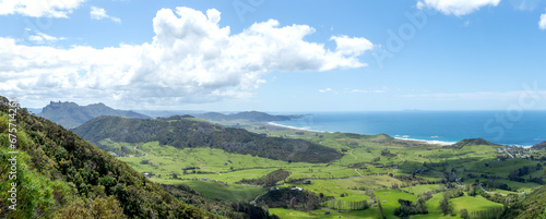 Photos Whangarei Heads: Busby Head Track Trail with View on Mount Manaia, Coastal Cliff