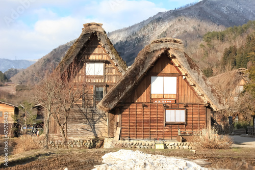 世界遺産, 日本の原風景・白川郷。茅葺屋根の並ぶ村	
 photo