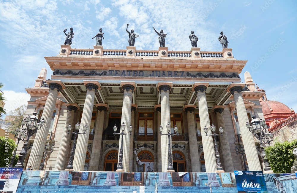 The stunning Teatro Juarez in Guanajuato, Mexico