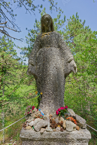 Paysage de la Drôme. Abbaye d'Aiguebelle