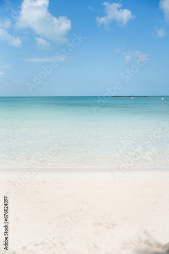 Fototapeta Naklejka Na Ścianę i Meble -  Beautiful clear and clear blue Caribbean sea water in vertical