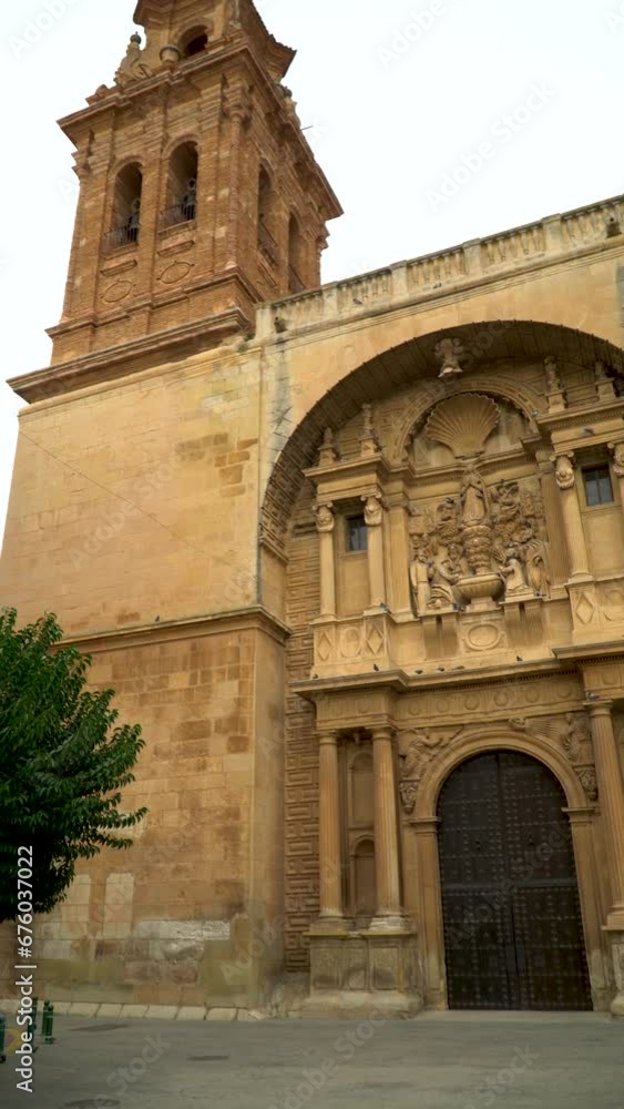 Exterior view to Almansa church, Albacete (Spain) Exterior view to Almansa church, Albacete (Spain)