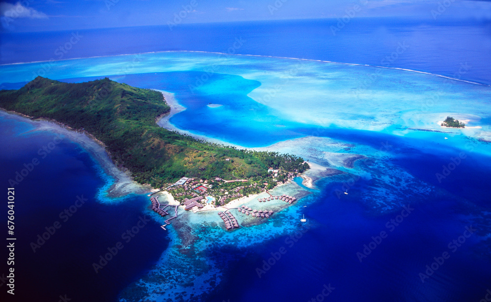 French Polynesia: Airshot from Bora Bora Lagoon Resort | Südsee: Luftbild vom Bora Bora Lagoon Resort