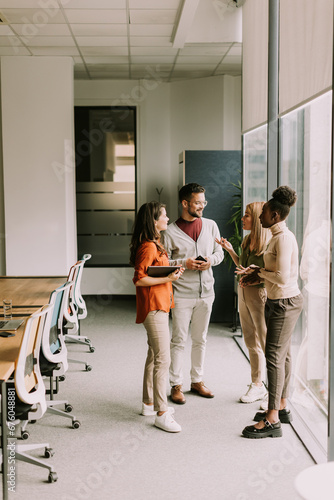 Young multiethnic startup t...
