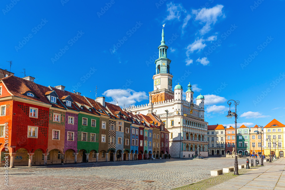 Obraz na płótnie Image of Poznan city historical streets and old market square in Poland w salonie