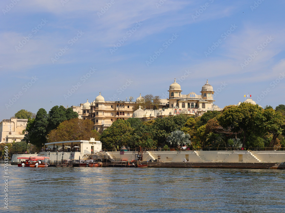 Obraz premium City Palace, Udaipur is a palace complex situated in the city of Udaipur in the Indian state of Rajasthan. It was built over a period of nearly 400 years,