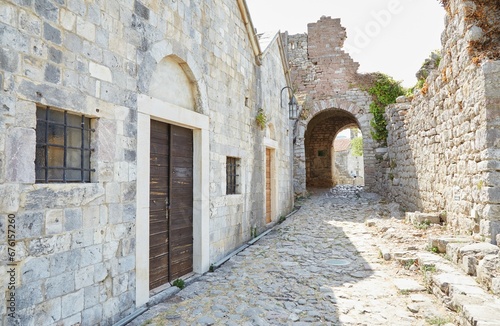 Fototapeta Naklejka Na Ścianę i Meble -  The haunting ruins of Stari Bar in southern Montenegro