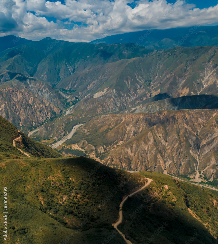 Tarde soleada en el Cañón del Chicamocha, ubicado en Santander, Colombia
