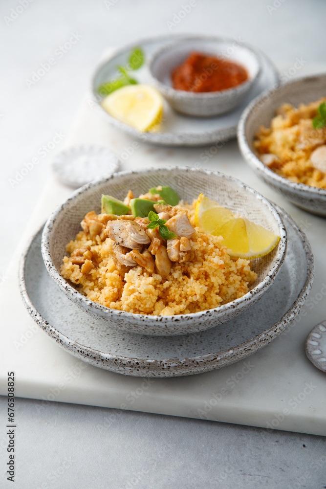 Chicken with couscous and avocado Chicken with couscous and avocado
