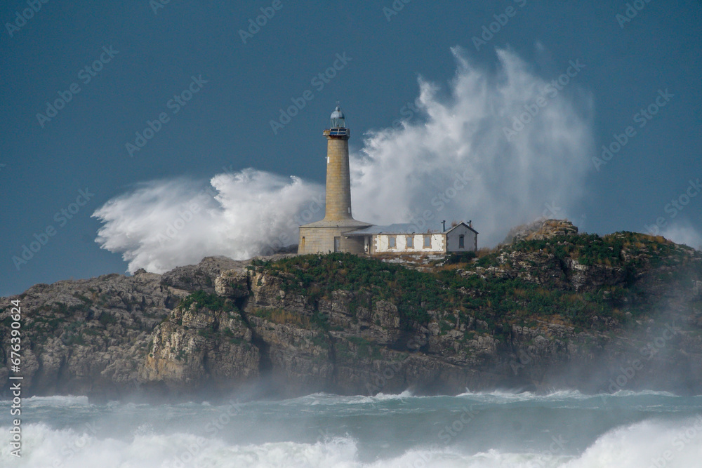 Mouro Island Lighthouse with strong waves