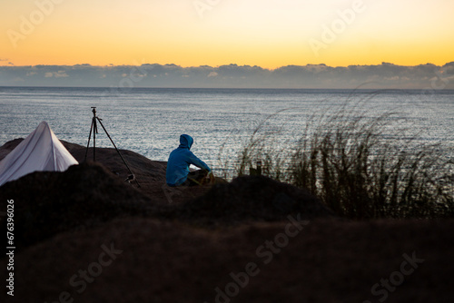 sunrise in florianopolis, sunny morning on the beach, sunny morning, camping at sunrise.
