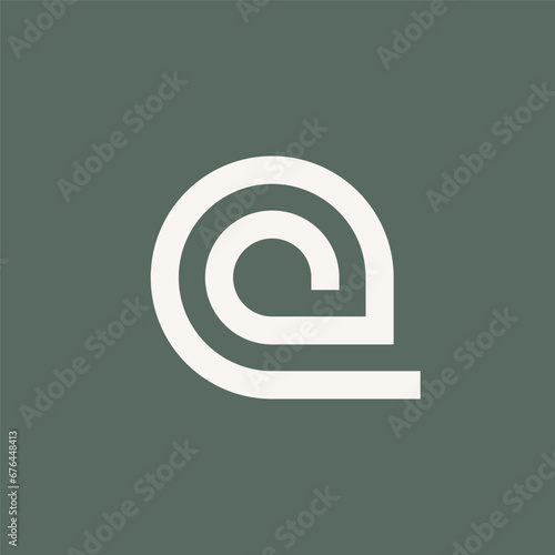 line letter Q logo 