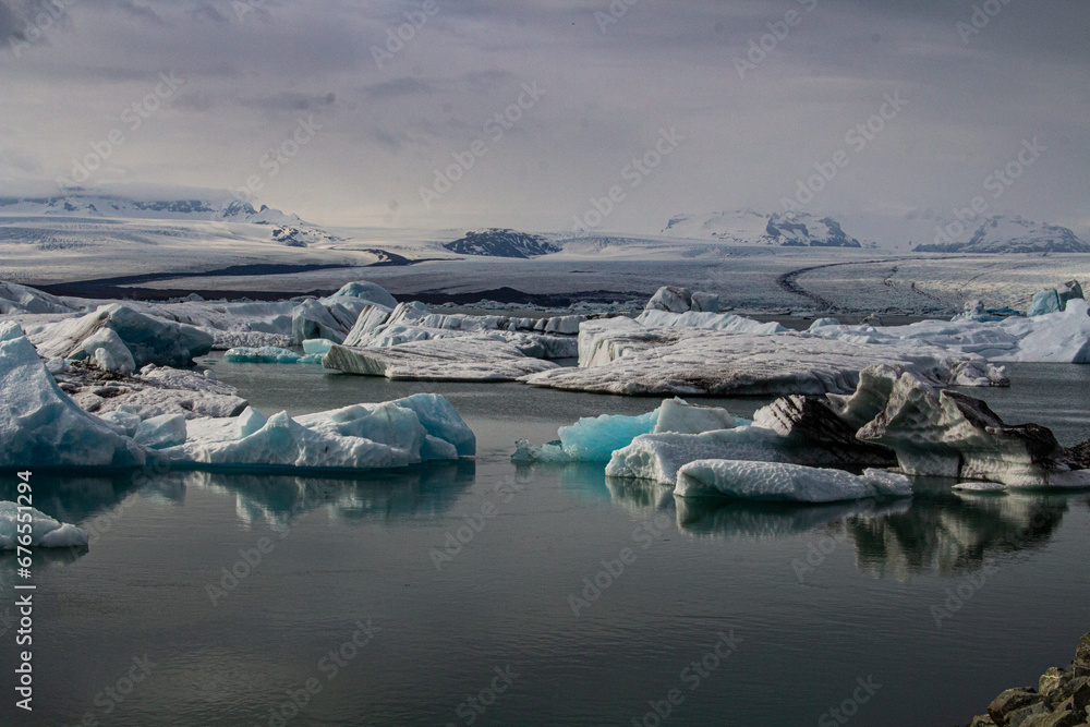 Obraz premium Blue in whiteness