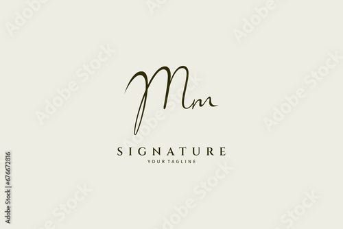 Initial Mm logo in handwriting signature design style photo