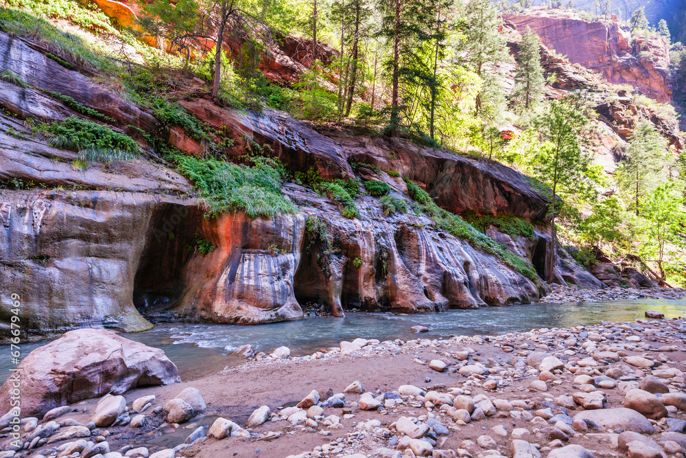 Fototapeta premium Zion National Park, Utah, USA, narrowing trail. Beautiful scenery, primeval nature, views of incredibly picturesque cliffs and mountains. Concept, tourism, travel, landmark