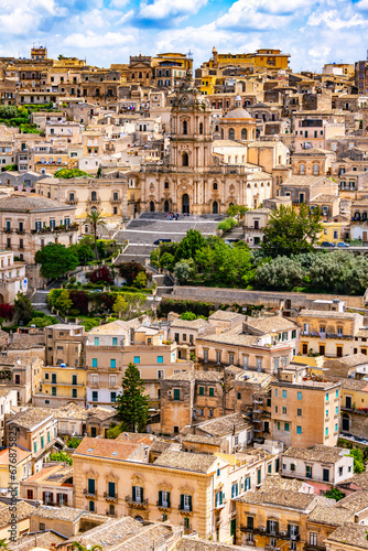 Cuadro en lienzo Architecture of Modica in Val di Noto, southern Sicily, Italy