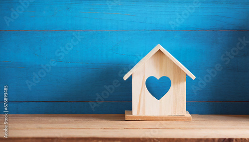 Home, sweet home - House wood with heart shape © Giuseppe Cammino