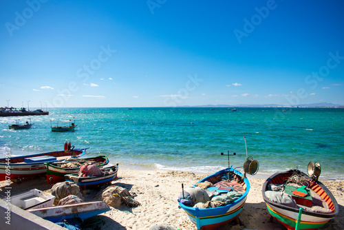 Fotografía Hammamet Tunisia, Beach and  boats on shallow water, view on Mediterranean sea