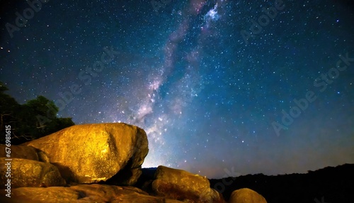 Obraz na płótnie Ciel nocturne scintillant au-dessus des montagnes w salonie