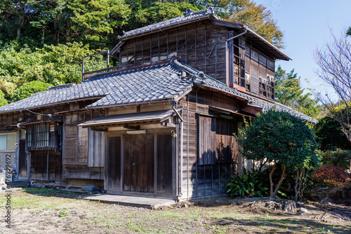 空家になった古い木造の家