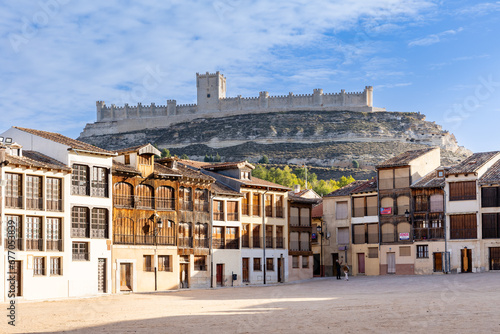 Schilderij op canvas Peñafiel, Spain - October 12, 2023: old square, where bullfighting festivals are