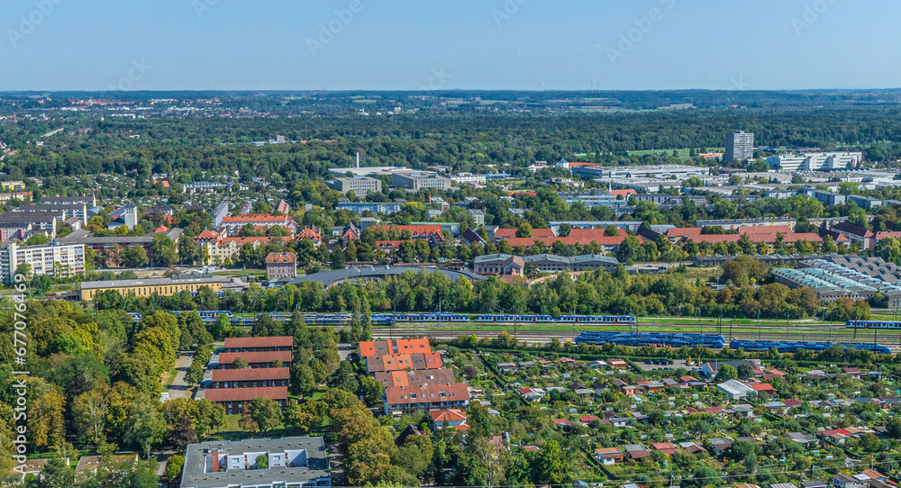 Ausblick auf Augsburg aus der Luft, Blick zum Eisenbahnmuseum im Bahnpark