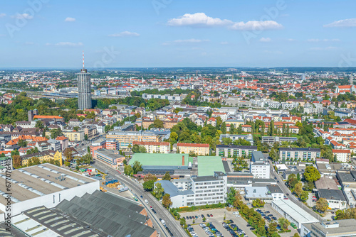 Augsburg in Schwaben im Luftbild, Blick über die Eichleitnerstraße zum Antonsviertel und zur Innenstadt photo