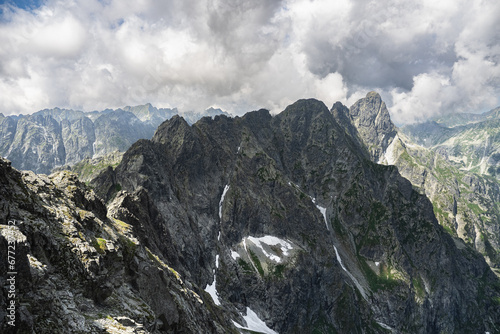 Obraz na płótnie View from the Rysy trail towards Mięguszowiecki peak w salonie