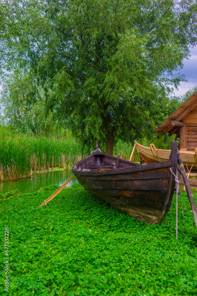 Obraz premium boat on the lake
