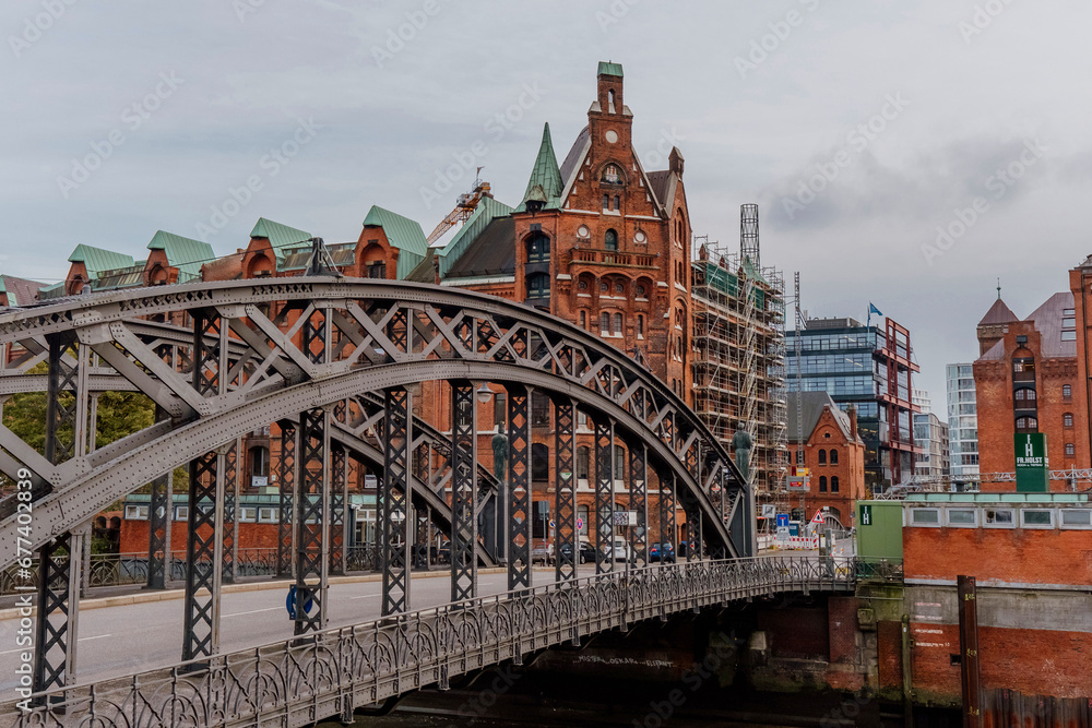 Fototapeta premium Hamburg, Germany - 25. October 2023 - Brooks Bridge at the Speicherstadt in Hamburg.