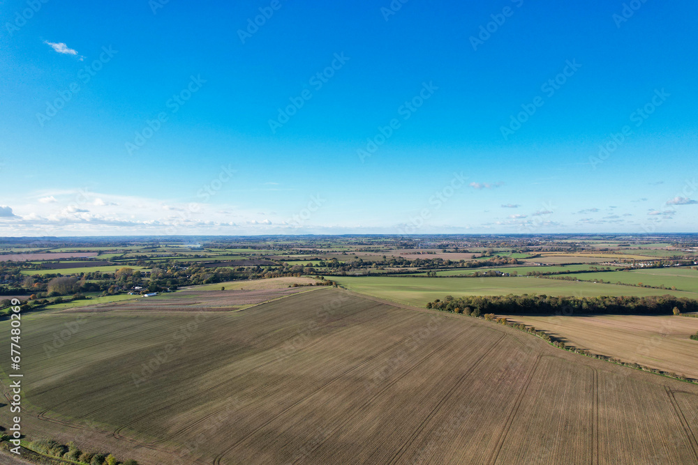 Obraz premium High Angle Footage of Countryside Landscape of Letchworth Garden City of England UK. The Footage Captured with Drone's Camera on November 11th, 2023