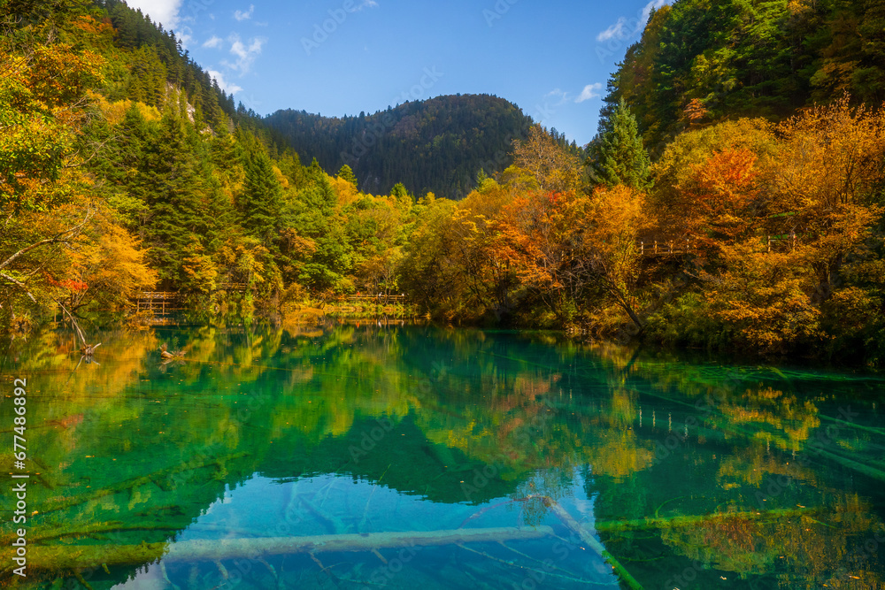 Jiuzhaigou , Unesco nature reserve and national park during autumn in Ngawa Tibetan and Qiang in Sichuan , China : 17 October 2023 Jiuzhaigou , Unesco nature reserve and national park during autumn in Ngawa Tibetan and Qiang in Sichuan , China : 17 October 2023