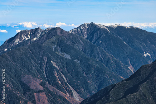 南八ヶ岳の鳳凰三山 © Taka Mountain