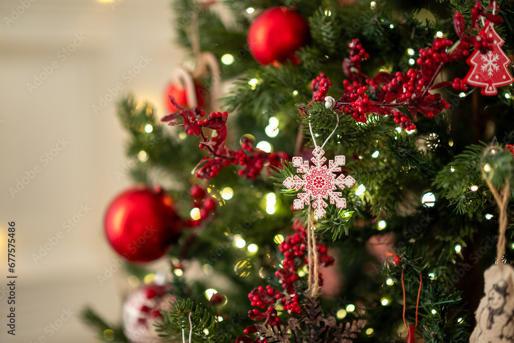 christmas tree with balls