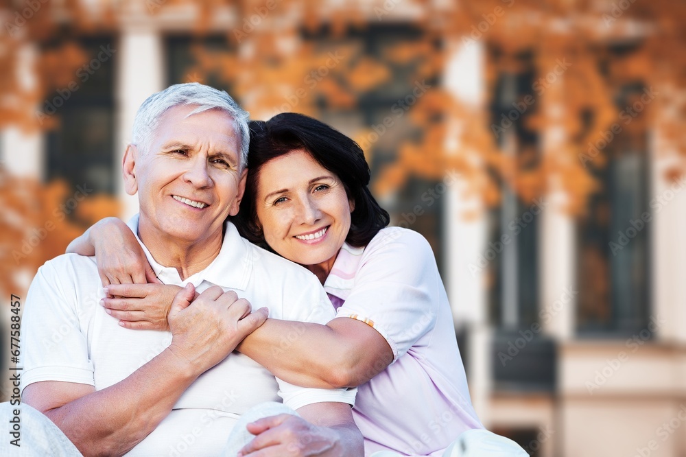 Fototapeta premium Smiling old couple together on vacation.