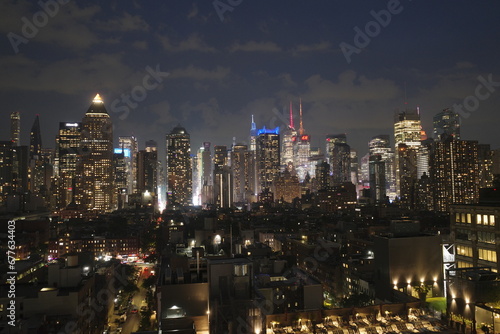 Skyline of Manhattan at night