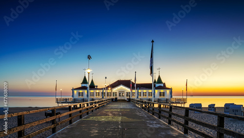 Sunrise on the pier in Ahlbeck on the Baltic Sea © Andreas