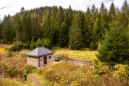 Herbstliche Wanderung rund um die Ohratalsperre bei Luisenthal  - Th  ringer Wald - Th  ringen - Deutschland