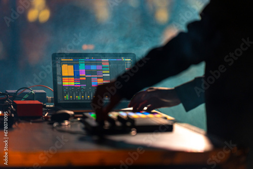 Table de mixage d'un DJ