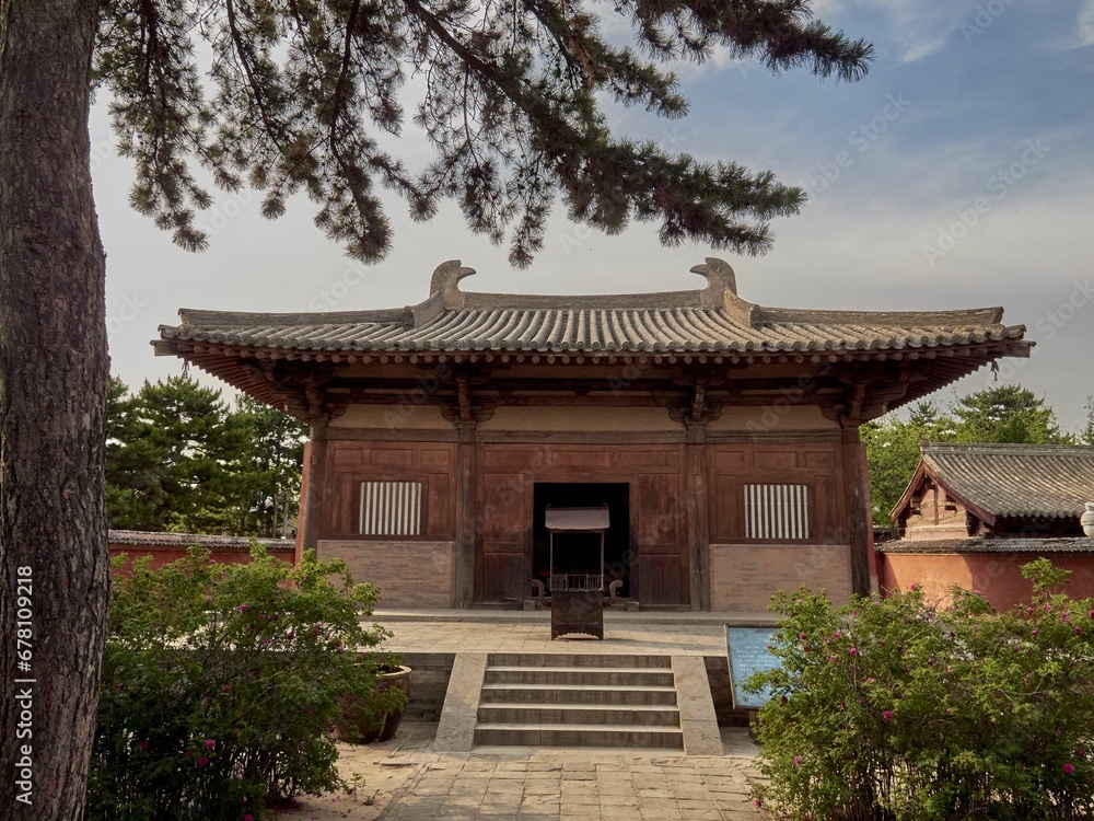 The main hall at Nanchan temple,Tang dynasty The main hall at Nanchan temple,Tang dynasty