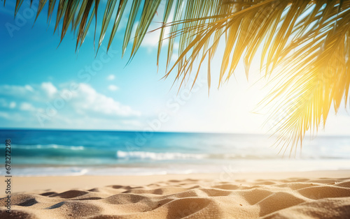 Hermosa imagen de fondo de la playa tropical. Brillante sol de verano sobre el océano. Cielo azul con nubes claras, océano turquesa con olas , palmeras y arena blanca . Armonía de un ambiente limpio photo