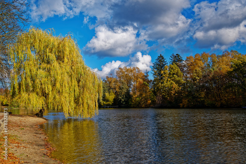 Pond Marvanek in Ricany near Prague © Jan Mach